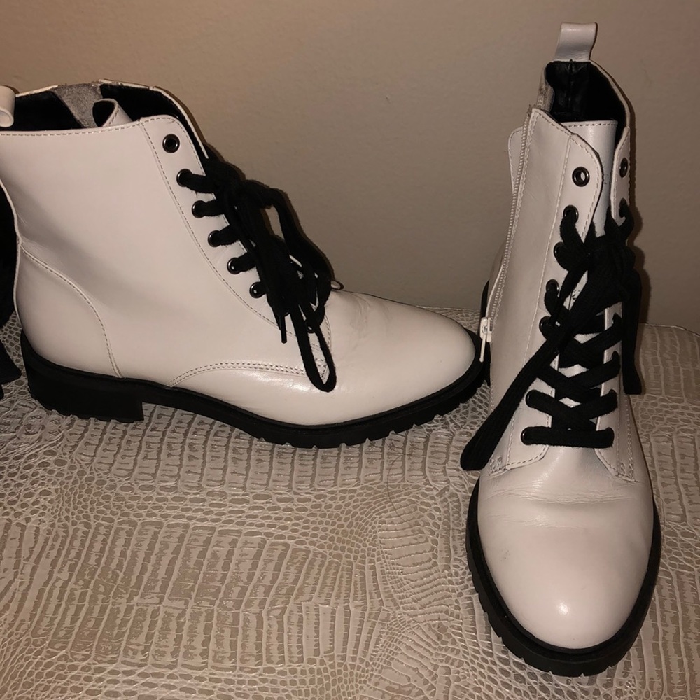 Steve Madden boots size 8M